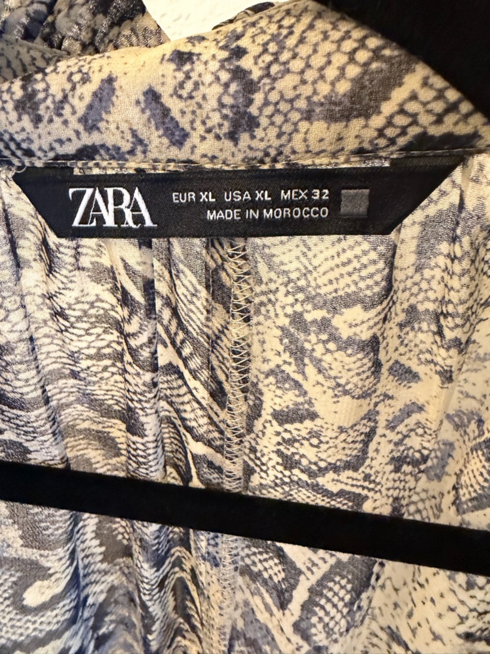 Zara blouse - Picture 3 of 4